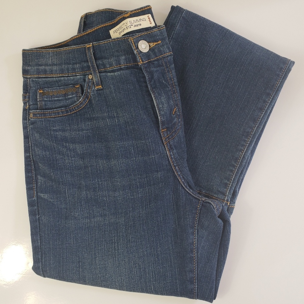 Levis Perfectly slimming straight 512 Jean's sz8